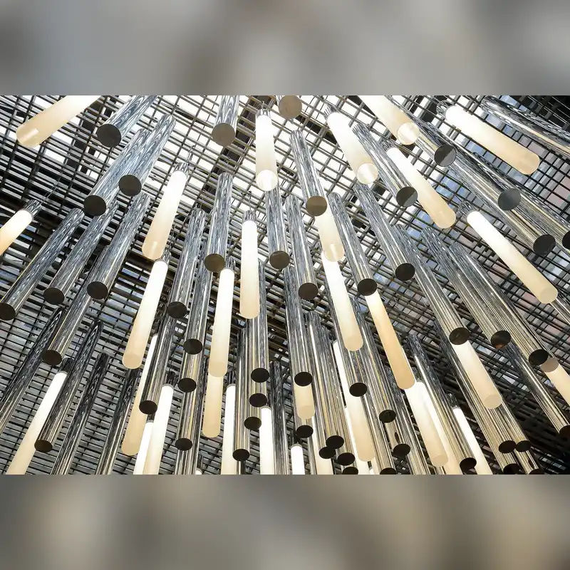 Lustre suspendu design à tubes lumineux