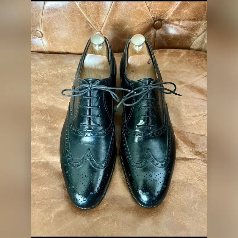 Chaussures de ville en cuir noir pour homme