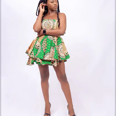 Robe courte évasée en wax vert